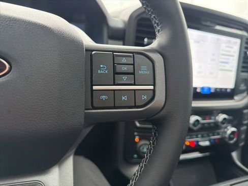 Used 2025 Ford F150 Lariat w/ Equipment Group 501A Mid image 40