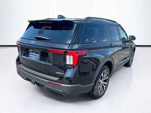 Certified 2025 Ford Explorer ST-Line AWD/4WD image 10