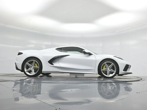 Used 2023 Chevrolet Corvette Stingray Preferred Cpe w/ Z51 Performance Package RWD image 40