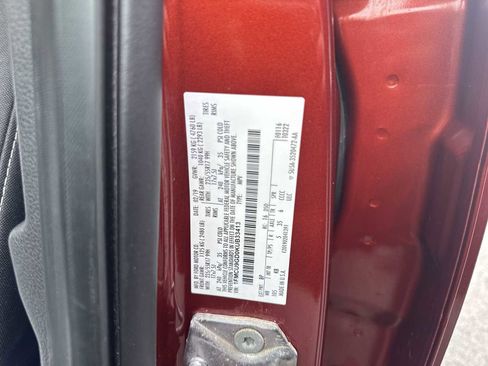 Used 2019 Ford Escape SE image 25