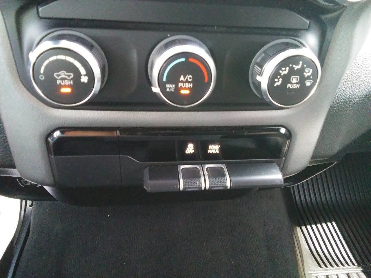 Used 2021 RAM 1500 Big Horn AWD/4WD image 25