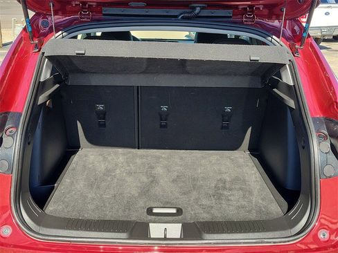 Used 2025 Chevrolet Trax LT image 12