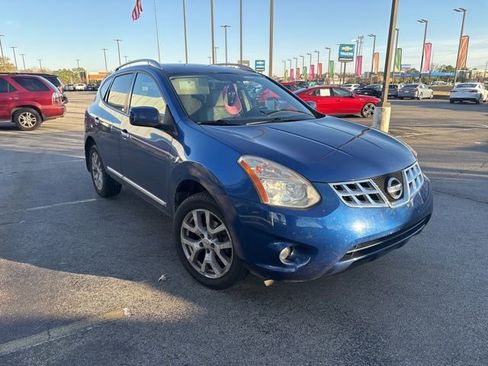 Used 2011 Nissan Rogue SV w/ SL Pkg image 4