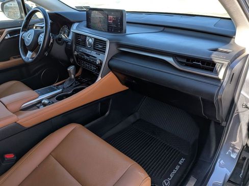 Used 2021 Lexus RX 350L Premium w/ Premium Package image 28