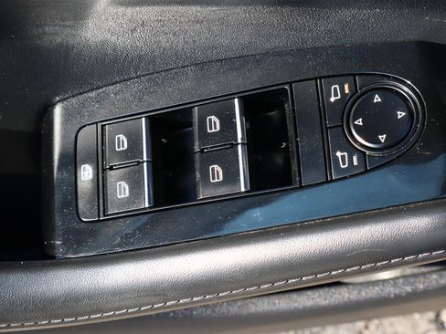 Used 2025 MAZDA MAZDA3 s image 14