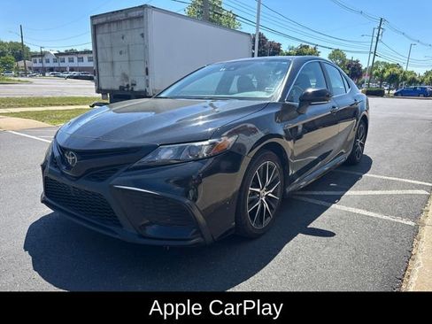 Used 2024 Toyota Camry SE FWD image 8