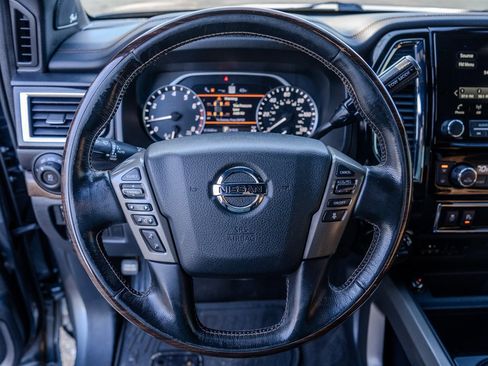 Used 2021 Nissan Titan Platinum Reserve w/ Moonroof Package image 15