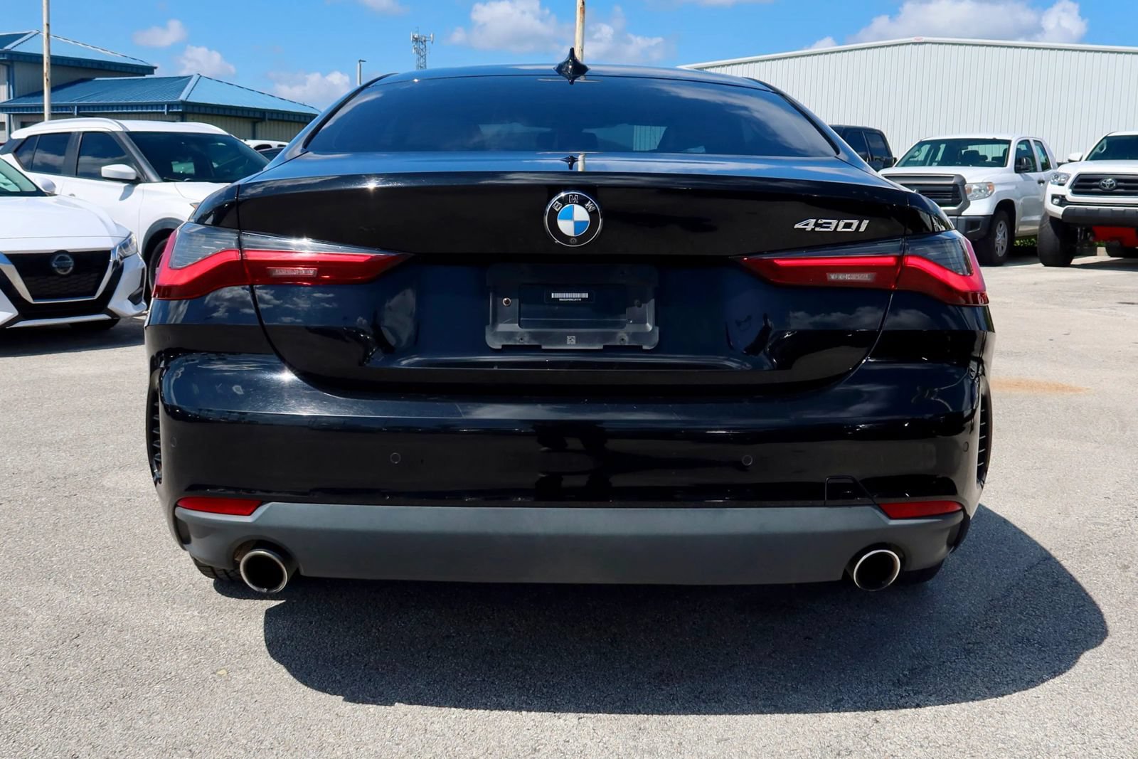 Used 2022 BMW 430i Coupe w/ Convenience Package RWD image 4