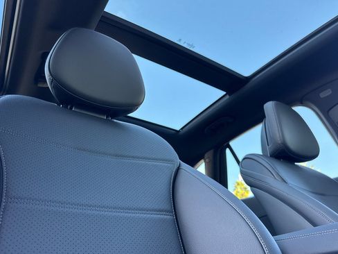 New 2026 Mercedes-Benz GLC 300 image 31