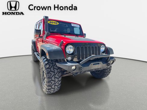 Used 2016 Jeep Wrangler Unlimited Sport image 8