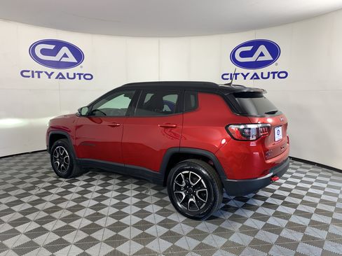 Used 2025 Jeep Compass Trailhawk AWD/4WD image 5
