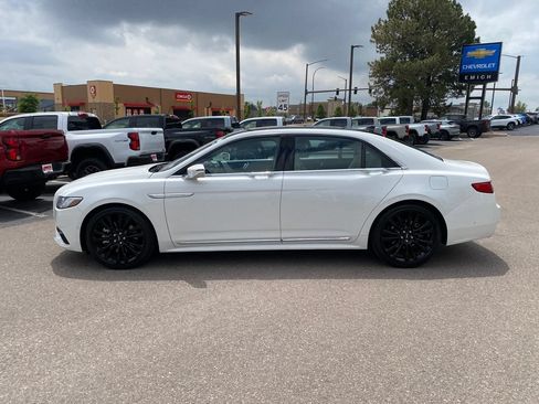 Used 2020 Lincoln Continental Reserve w/ Luxury Package AWD/4WD image 2