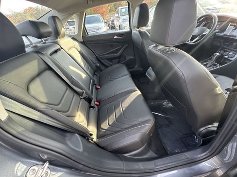 Used 2023 Volkswagen Jetta SEL image 32