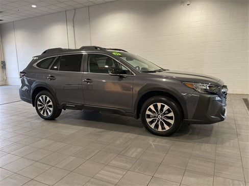Used 2025 Subaru Outback Limited image 6