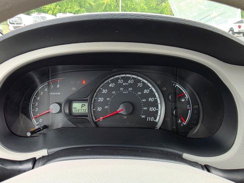 Used 2012 Toyota Sienna LE w/ Towing Pkg FWD image 18