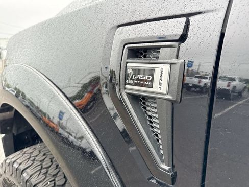 Used 2022 Ford F150 Lariat w/ Equipment Group 502A High AWD/4WD image 19