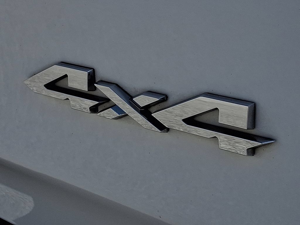 Used 2021 RAM 1500 Laramie AWD/4WD image 32