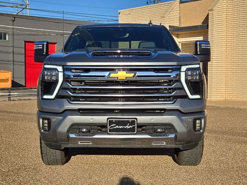 Used 2024 Chevrolet Silverado 2500 High Country w/ High Country Premium Package image 10
