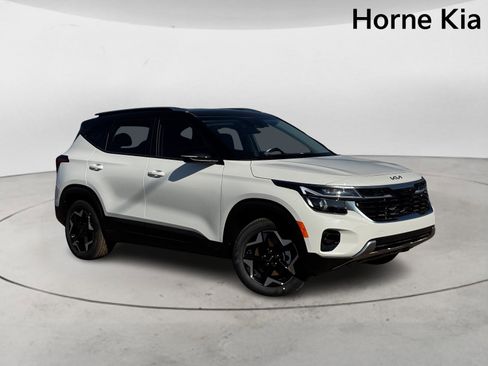 New 2026 Kia Seltos S image 2