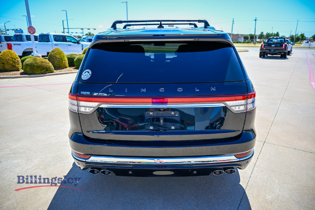 Used 2020 Lincoln Aviator Black Label w/ Class IV Trailer Tow Package AWD/4WD image 6