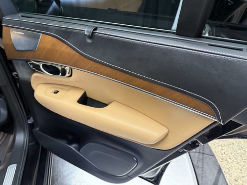 Used 2016 Volvo XC90 T6 image 33