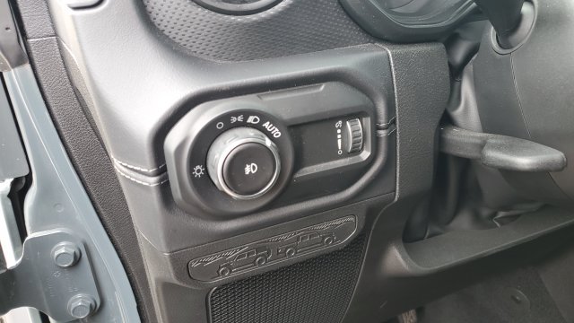 Used 2026 Jeep Wrangler Unlimited Rubicon AWD/4WD image 9
