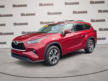 Used 2022 Toyota Highlander XLE