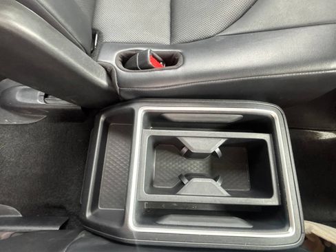Used 2025 Toyota Grand Highlander FWD image 32