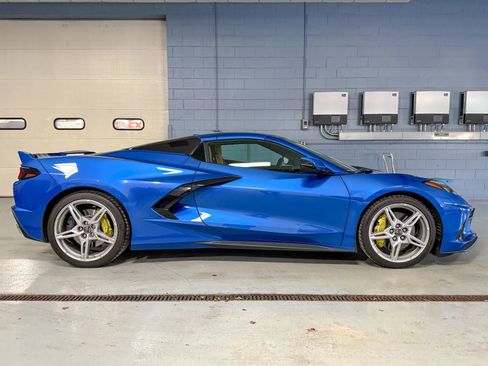 Certified 2022 Chevrolet Corvette Stingray Premium Conv w/ Z51 Performance Package image 8