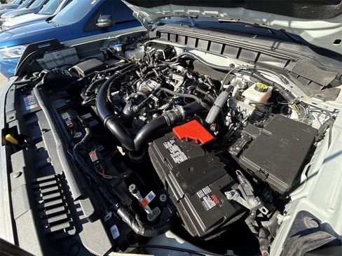 Used 2023 Ford Bronco Badlands image 18