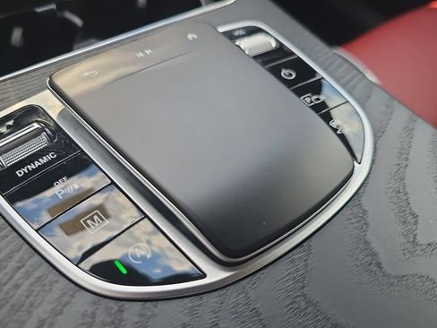 Used 2021 Mercedes-Benz GLC 300 4MATIC image 28