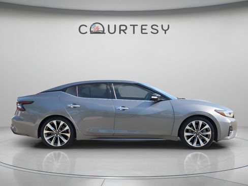 Certified 2023 Nissan Maxima Platinum w/ Sport Mat Group FWD image 9