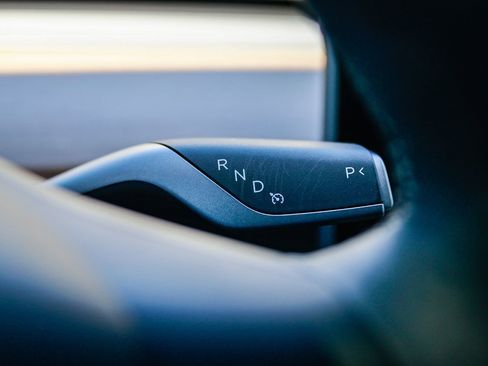 Used 2024 Tesla Model Y Performance AWD/4WD image 23