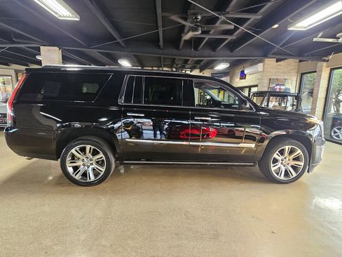 Used 2015 Cadillac Escalade ESV Premium image 7