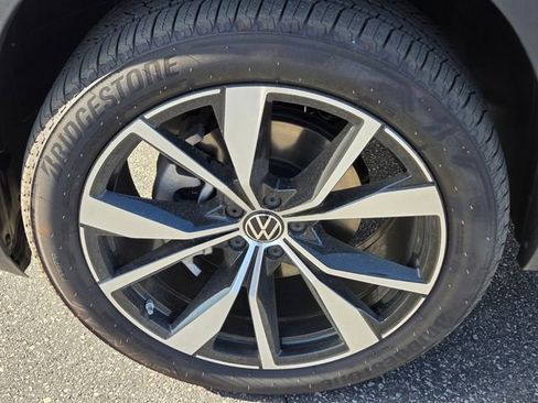 New 2025 Volkswagen Atlas SEL Premium R-Line AWD/4WD image 5