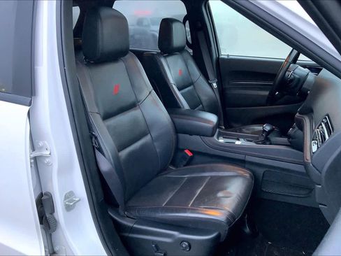 Used 2024 Dodge Durango GT image 8