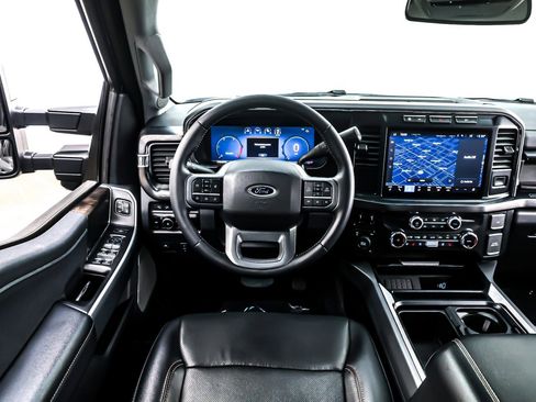 Used 2024 Ford F250 Lariat image 5