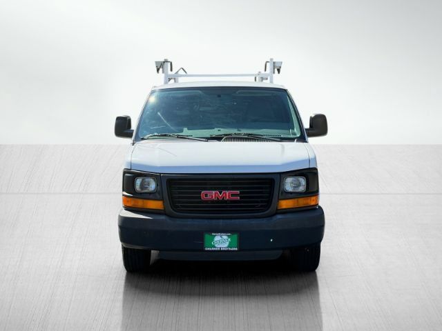 Used 2013 GMC Savana 3500 RWD image 2