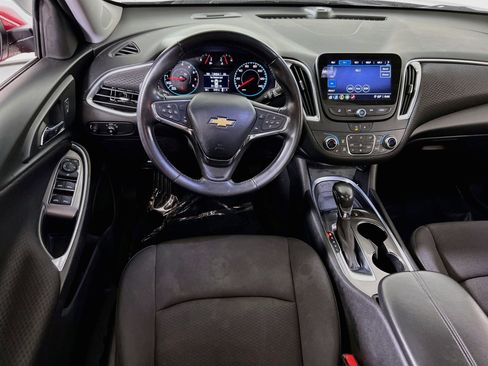 Used 2021 Chevrolet Malibu LT FWD image 22