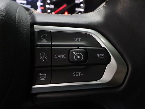 Used 2022 Jeep Compass Limited image 28