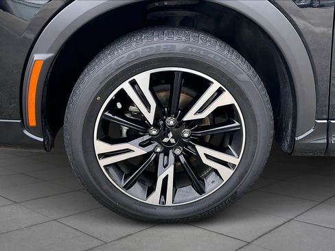 Used 2023 Mitsubishi Eclipse Cross SEL image 9