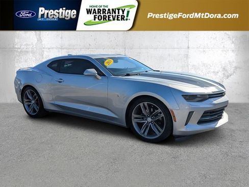 Used 2018 Chevrolet Camaro LT image 1
