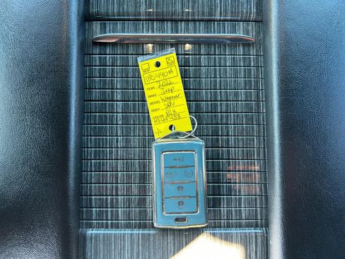 Used 2022 Jeep Wagoneer Series II image 31