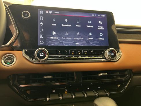 Used 2023 GMC Canyon AT4 w/ Technology Package image 28