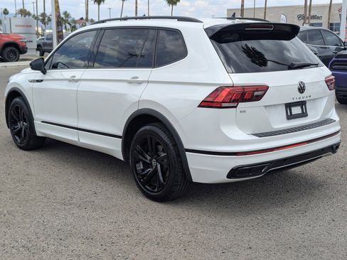 Used 2023 Volkswagen Tiguan SE R-Line FWD image 4