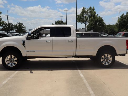 Used 2019 Ford F350 Platinum w/ Platinum Ultimate Package AWD/4WD image 7