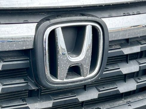 Used 2018 Honda Ridgeline RTL image 10