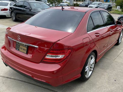 Used 2014 Mercedes-Benz C 250 Sedan image 8