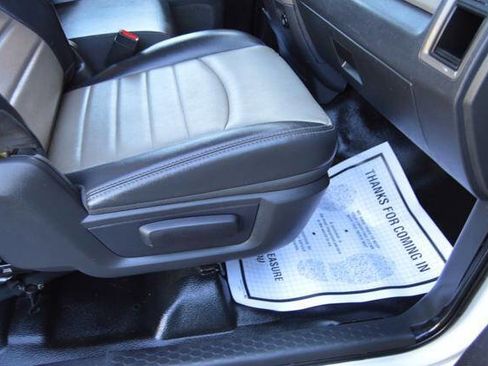 Used 2011 RAM 1500 Express image 22