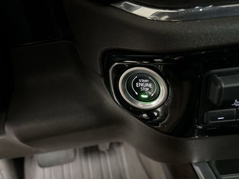 Certified 2024 GMC Sierra 1500 SLT w/ SLT Premium Package image 16